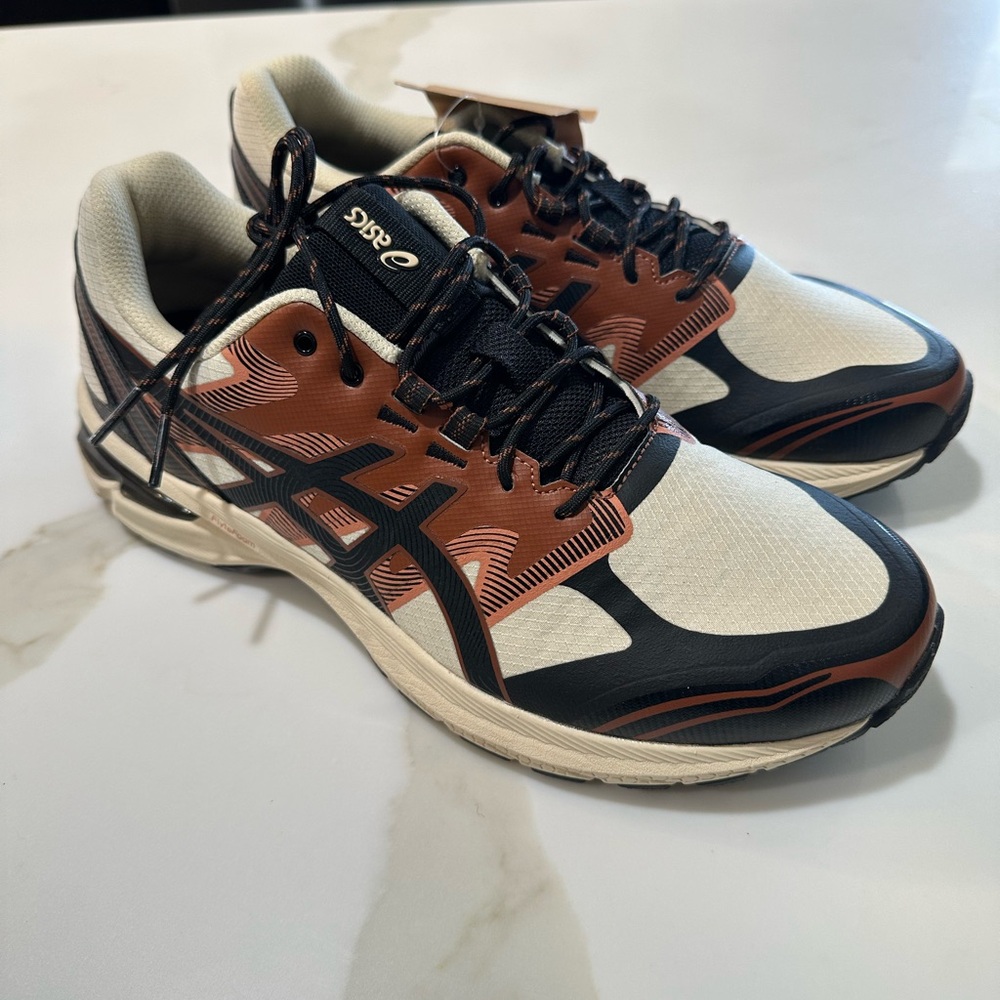 ASICS Men’s Gel Terrain Running Shoes, Vanilla, Black & Tan - M Size 7.5 or W9